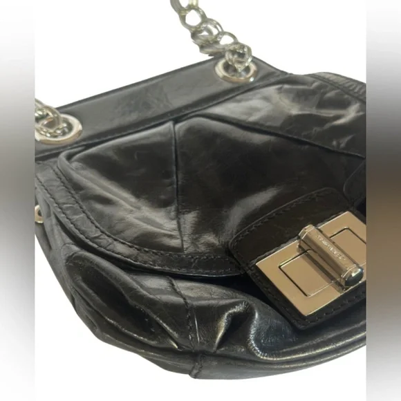 B Makowsky Black Leather Chain Strap Bag - Picture 5 of 9